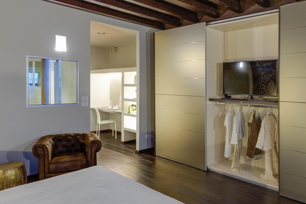 Palazzo Duomo Suites In Udine Center 外观 照片