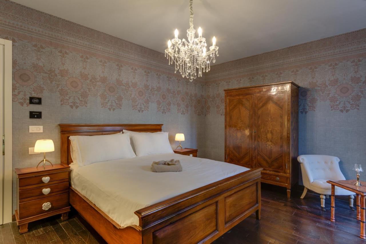 Palazzo Duomo Suites In Udine Center 外观 照片